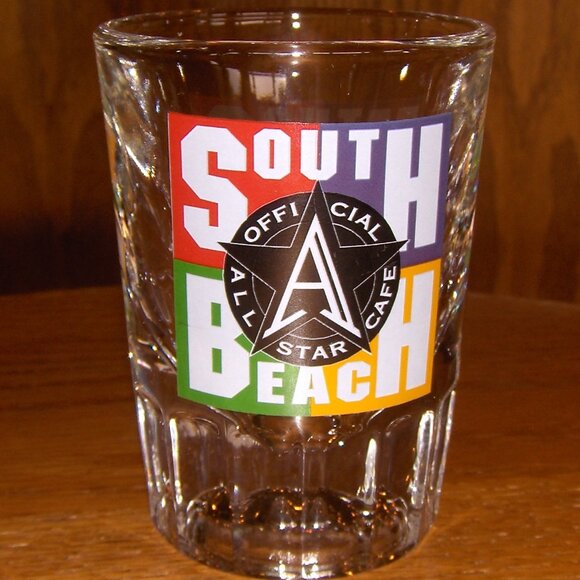 Vtg. Lot of 3 Shot glasses - All Star Cafes - Las Vegas, New York & South Beach - Picture 2 of 14